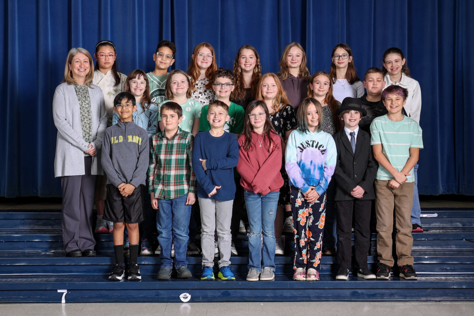 Elementary school class photo